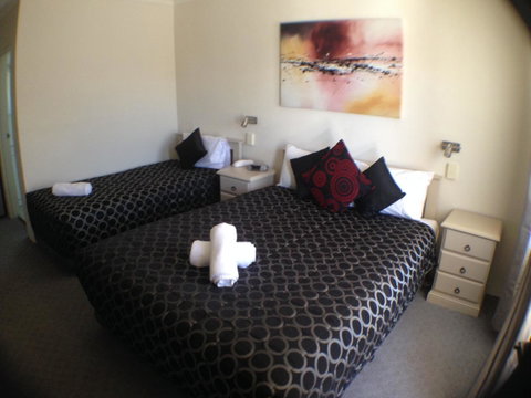 Ben Chifley Motor Inn - Melbourne Tourism 28