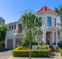 Kensington Self-Contained Modern House 89BROM - Melbourne Tourism