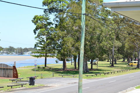 Sundial Holiday Units - Melbourne Tourism 3