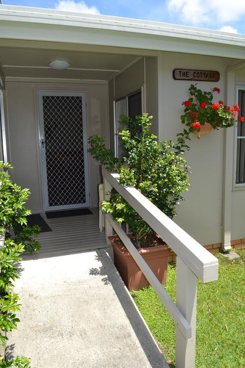 Sundial Holiday Units - Melbourne Tourism 22