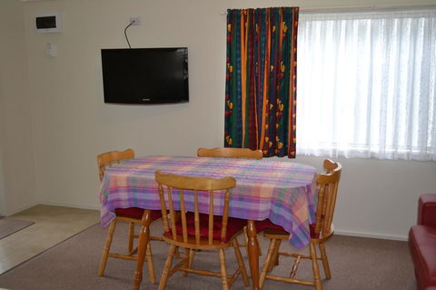 Sundial Holiday Units - Melbourne Tourism 33