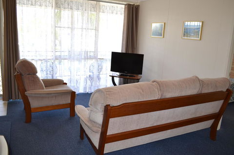Sundial Holiday Units - Melbourne Tourism 16