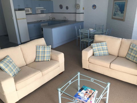 Breakers Apartments - Melbourne Tourism 9