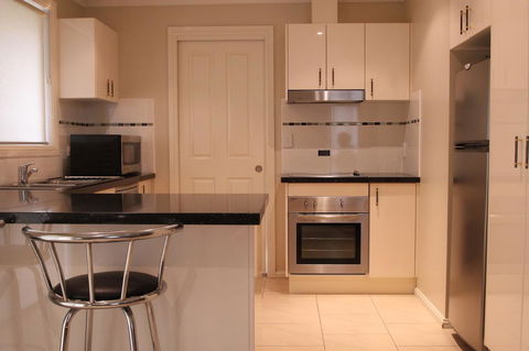 Colonial Court Villas - Melbourne Tourism 27