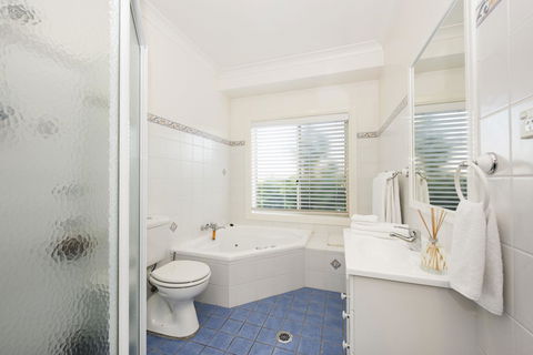 Colonial Court Villas - Melbourne Tourism 10