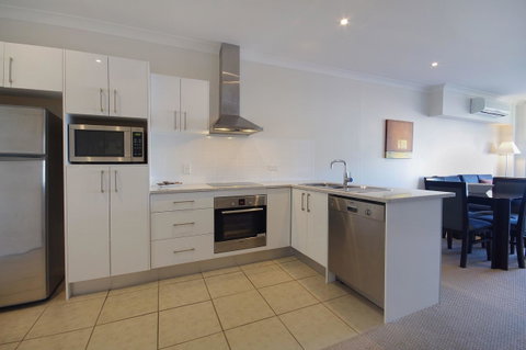 Macquarie Waters Boutique Apartment Hotel - Melbourne Tourism 18