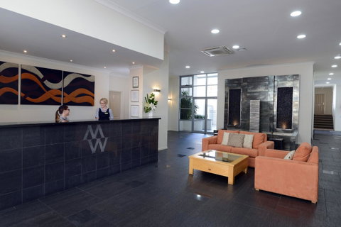 Macquarie Waters Boutique Apartment Hotel - Melbourne Tourism 13