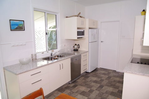 Fleur Cottage, 7 Willow Street - Melbourne Tourism 7