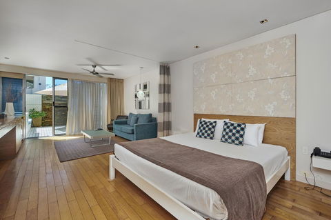 Waves Byron Bay - Melbourne Tourism 42