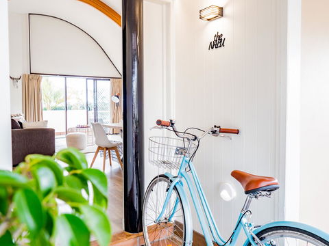 Waves Byron Bay - Melbourne Tourism 6