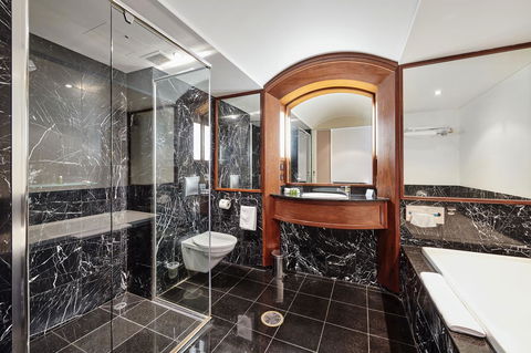 Waves Byron Bay - Melbourne Tourism 28