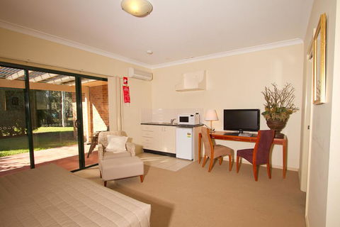 Potters Apartments - Melbourne Tourism 15