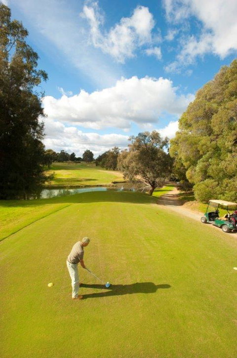 Comfort Suites Clubarham Golf Resort - Melbourne Tourism 1