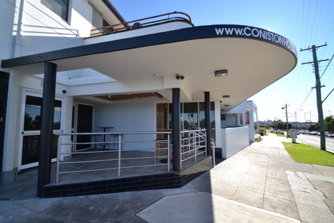 Coniston Hotel Wollongong - Melbourne Tourism 6