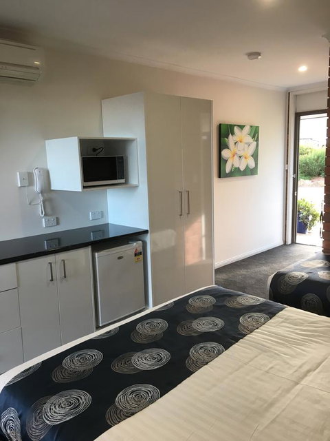 Pelican Motor Inn - Melbourne Tourism 41