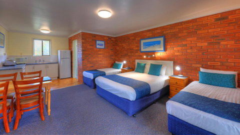 Pelican Motor Inn - Melbourne Tourism 4