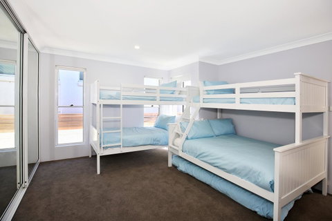 Neptune I Absolute Beachfront I Stunning Views - Melbourne Tourism 17