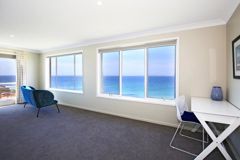 Neptune I Absolute Beachfront I Stunning Views - Melbourne Tourism 12