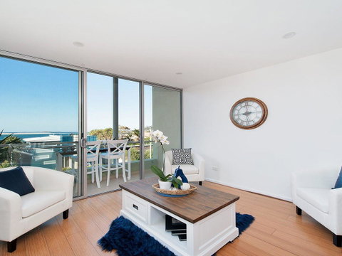 Blue View @ Fingal Bay - Melbourne Tourism 5