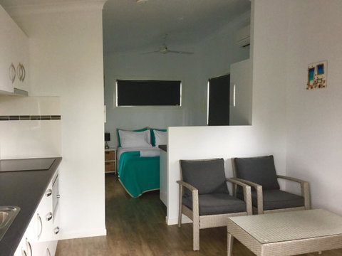 Club Byron Accommodation - Melbourne Tourism 3