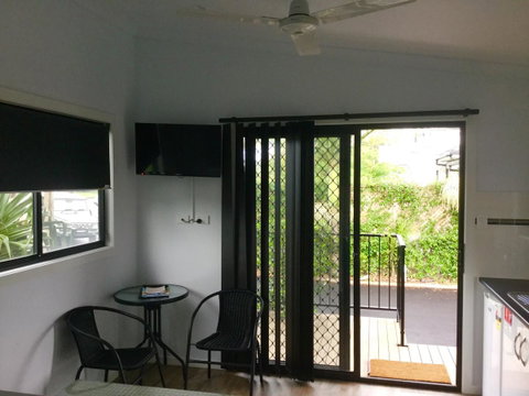 Club Byron Accommodation - Melbourne Tourism 4