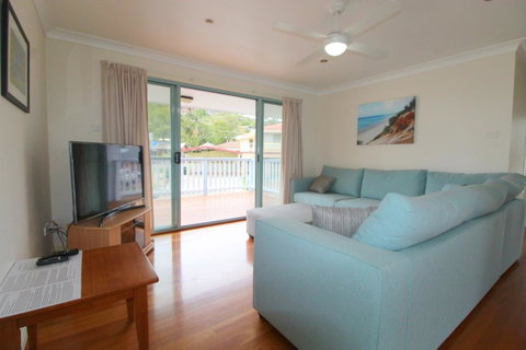 Anglesea, 17 Hodgson Street - Melbourne Tourism 2