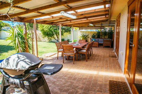 Sunbaker Pet Friendly Awards Finalist 4 Mins Walk To Culburra Beach - Melbourne Tourism 0