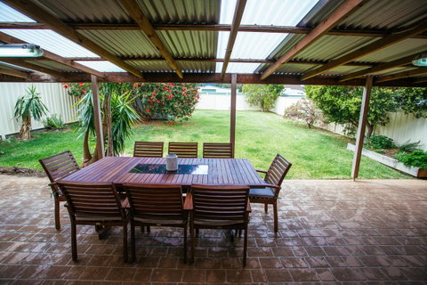 Sunbaker Pet Friendly Awards Finalist 4 Mins Walk To Culburra Beach - Melbourne Tourism 29