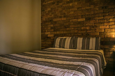 Ironstone Estate Lovedale - Melbourne Tourism 15