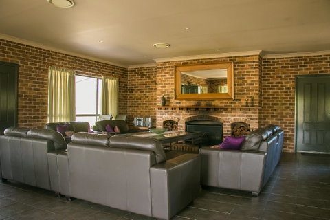 Ironstone Estate Lovedale - Melbourne Tourism 2