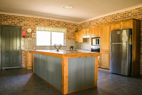 Ironstone Estate Lovedale - Melbourne Tourism 24
