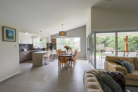 Armidale Cottage - House 2 - Melbourne Tourism 16