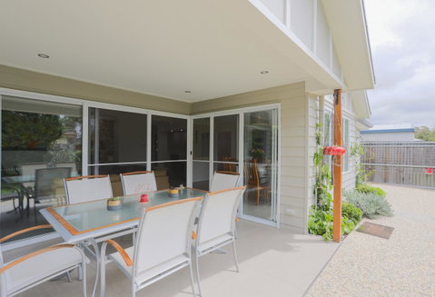 Armidale Cottage - House 2 - Melbourne Tourism 5