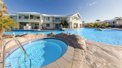 Oaks Port Stephens Pacific Blue Resort - Melbourne Tourism 1
