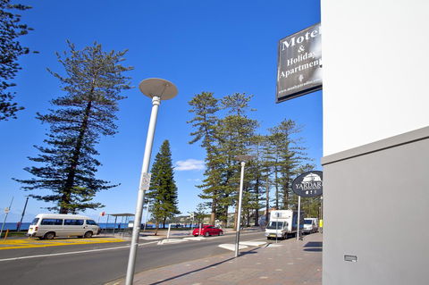 Manly Paradise Motel & Apartments - Melbourne Tourism 18