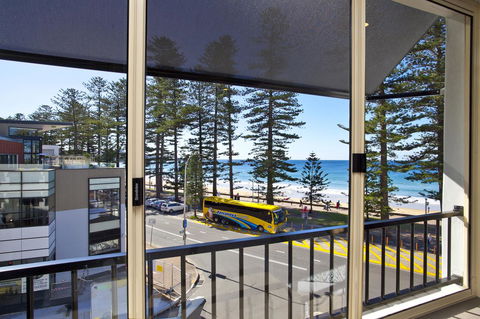Manly Paradise Motel & Apartments - Melbourne Tourism 4
