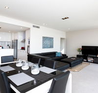 Brand New Executive Apartment - Melbourne Tourism