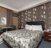 Grand Manor Motor Inn - Melbourne Tourism