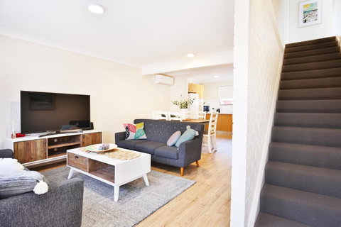 Abode @ Culburra - Pet Friendly - 4 Mins To Beach - Melbourne Tourism 7