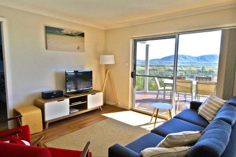 Coastwatch, 26 Comara Terrace - Melbourne Tourism 3