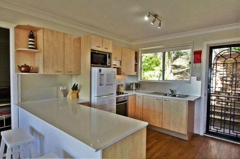 Coastwatch, 26 Comara Terrace - Melbourne Tourism 2