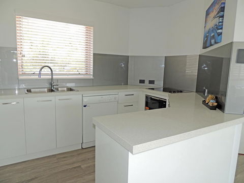 Charlesworth Bay Beach Resort - Melbourne Tourism 9