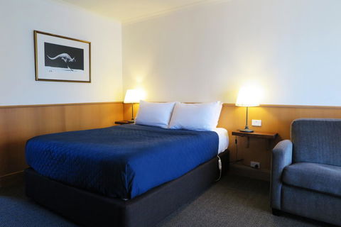 Summerhill Motor Inn - Melbourne Tourism 2