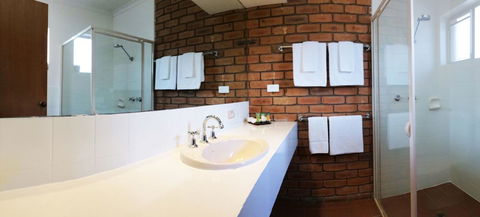Summerhill Motor Inn - Melbourne Tourism 7