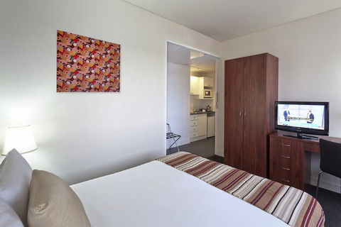 Macleay Hotel - Melbourne Tourism 10