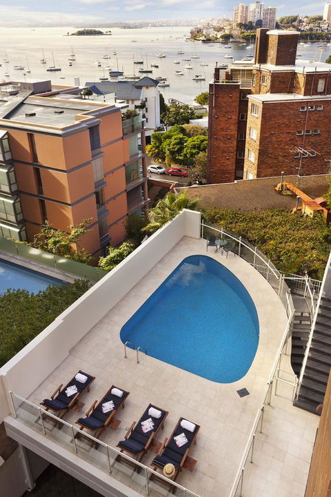 Macleay Hotel - Melbourne Tourism 24