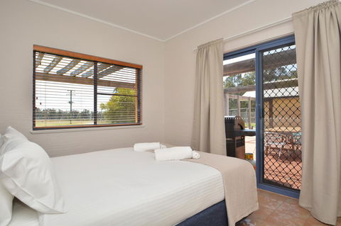 JE Guesthouse, Central To All The Hunter Valley Has To Offer - Melbourne Tourism 30