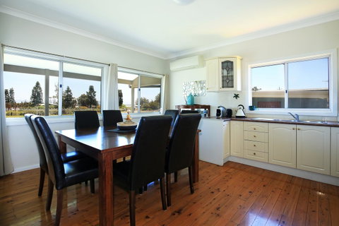 Glory @ Culburra - Absolute Beachfront - Pet & Family Friendly - Melbourne Tourism 4
