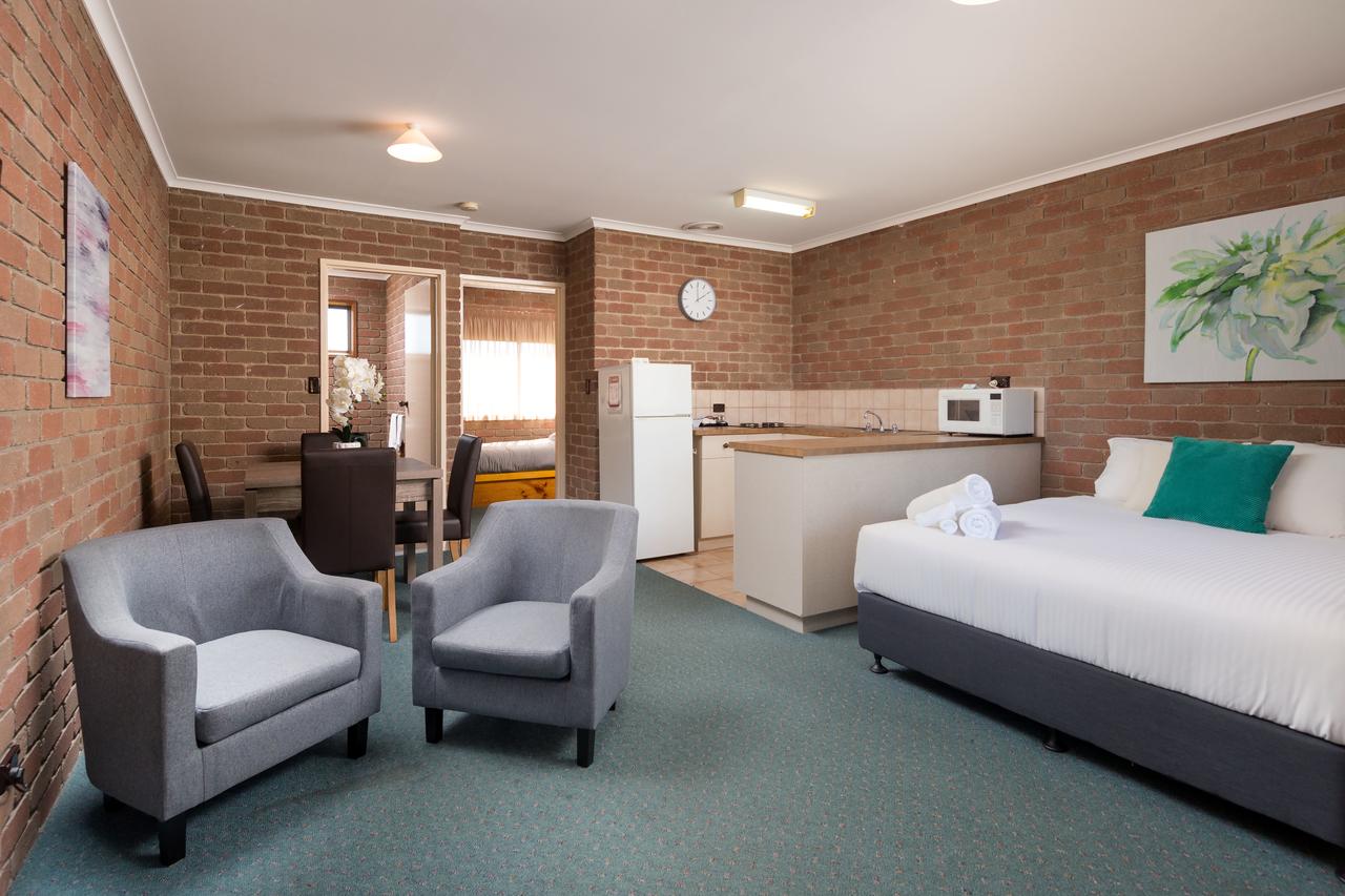 Corowa NSW Melbourne Tourism