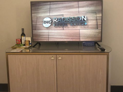 Radisson Blu Plaza Hotel Sydney - Melbourne Tourism 41